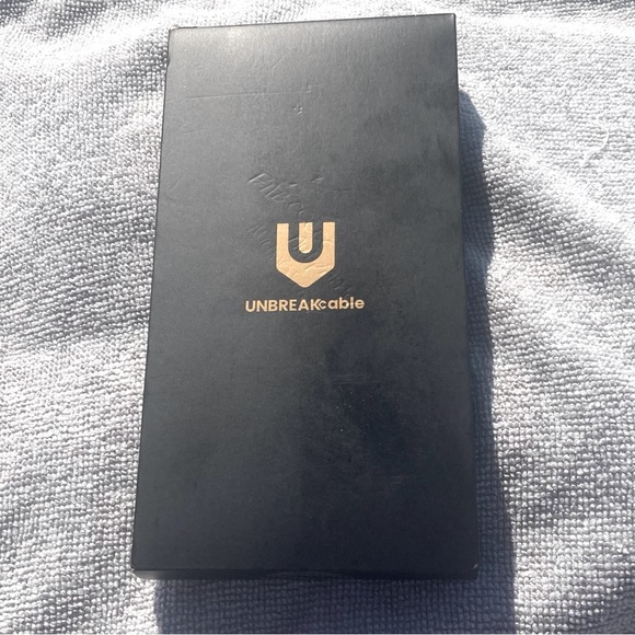 NWT iPhone screen protectors - box of 3 - Picture 2 of 16